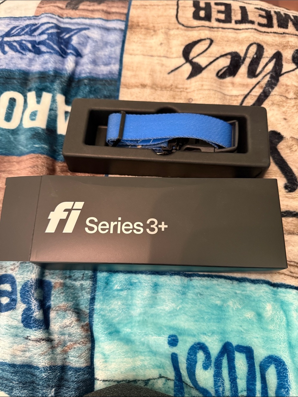 fi Series 3+ Blue Collar ONLY. Does not come with the tracker.